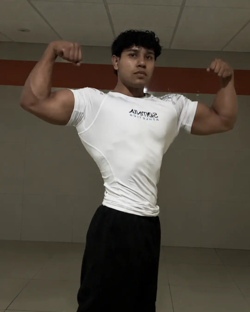 Marco Saucedo usando Somnia Athletics